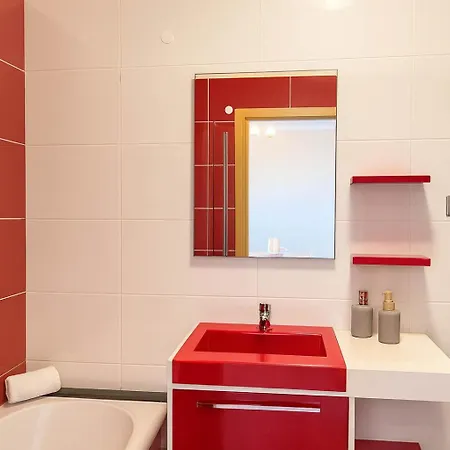 Апартаменты Titou Sea View Машику