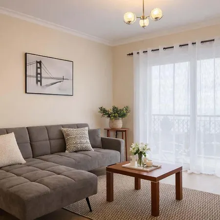 Titou Sea View Апартаменты *